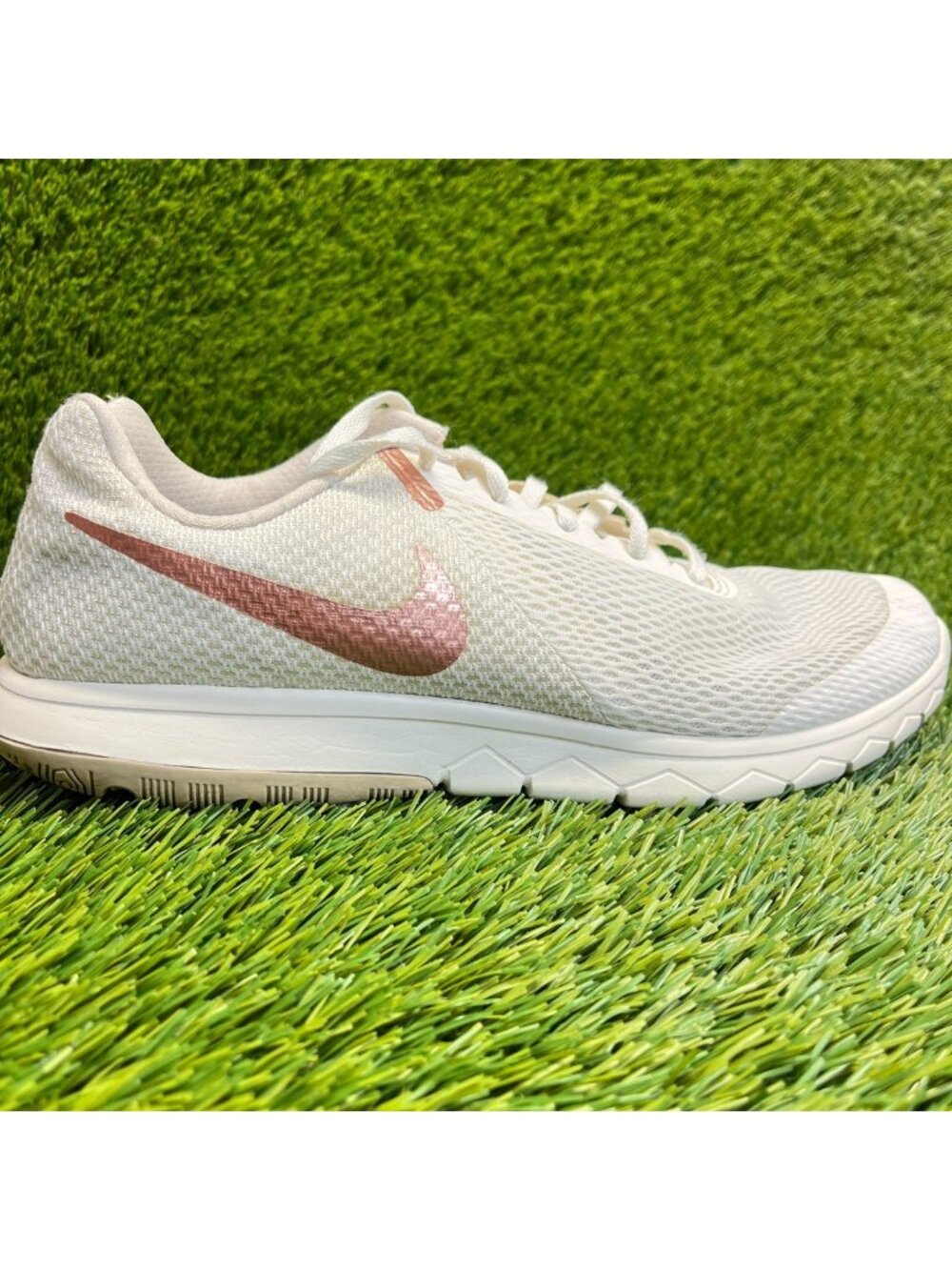 Nike Flex Experience RN 6 Womens Size 11‎ Beige Athletic Running Shoes Sneakers